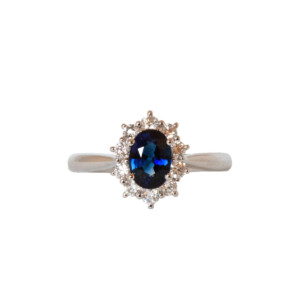 1.10ct Oval Cut Sapphire & Round Brilliant Cut Diamond Cluster Ring