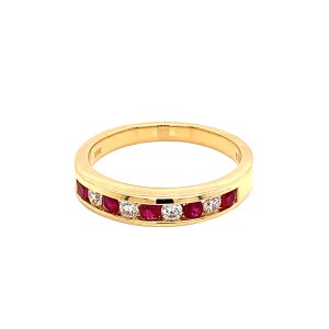 0.25ct Round Cut Ruby & Round Brilliant Cut Diamond Half Eternity Ring