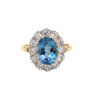 2.98ct Oval Aquamarine & Diamond Cluster Ring