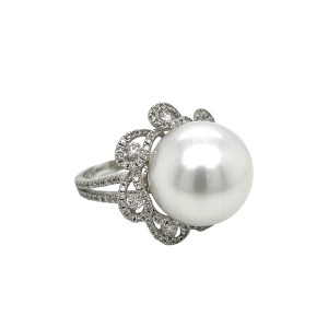 18ct White Gold Southsea Pearl & Diamond Ring