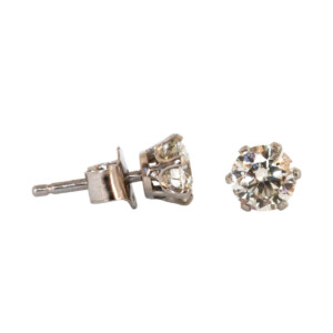 0.90ct Round Brilliant Cut Diamond Stud Earrings