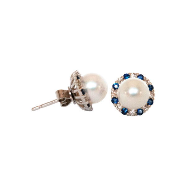 Pearl jewellery
