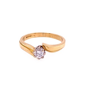 0.25ct Round Brilliant Cut Diamond Solitaire Twist Ring